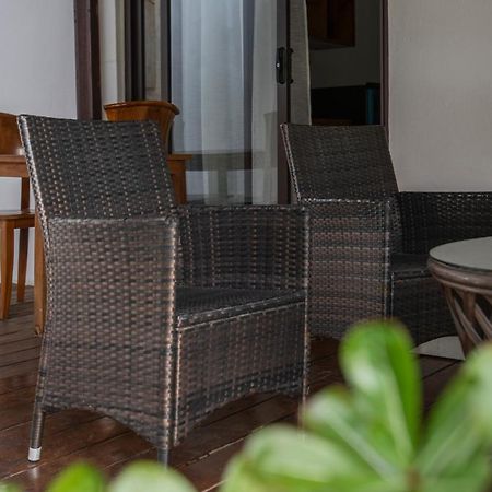 Hotel The Beach House à Beau Vallon  Extérieur photo
