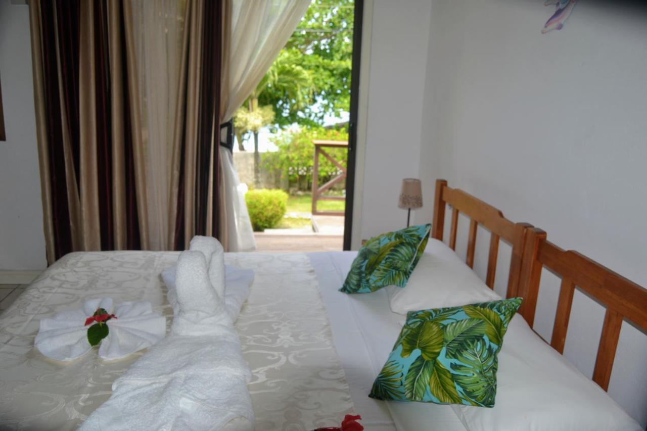 Hotel The Beach House à Beau Vallon  Extérieur photo