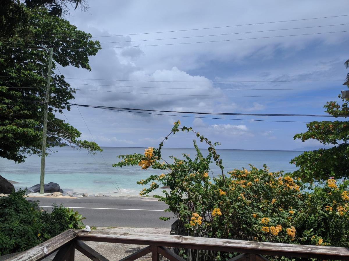 Hotel The Beach House à Beau Vallon  Extérieur photo