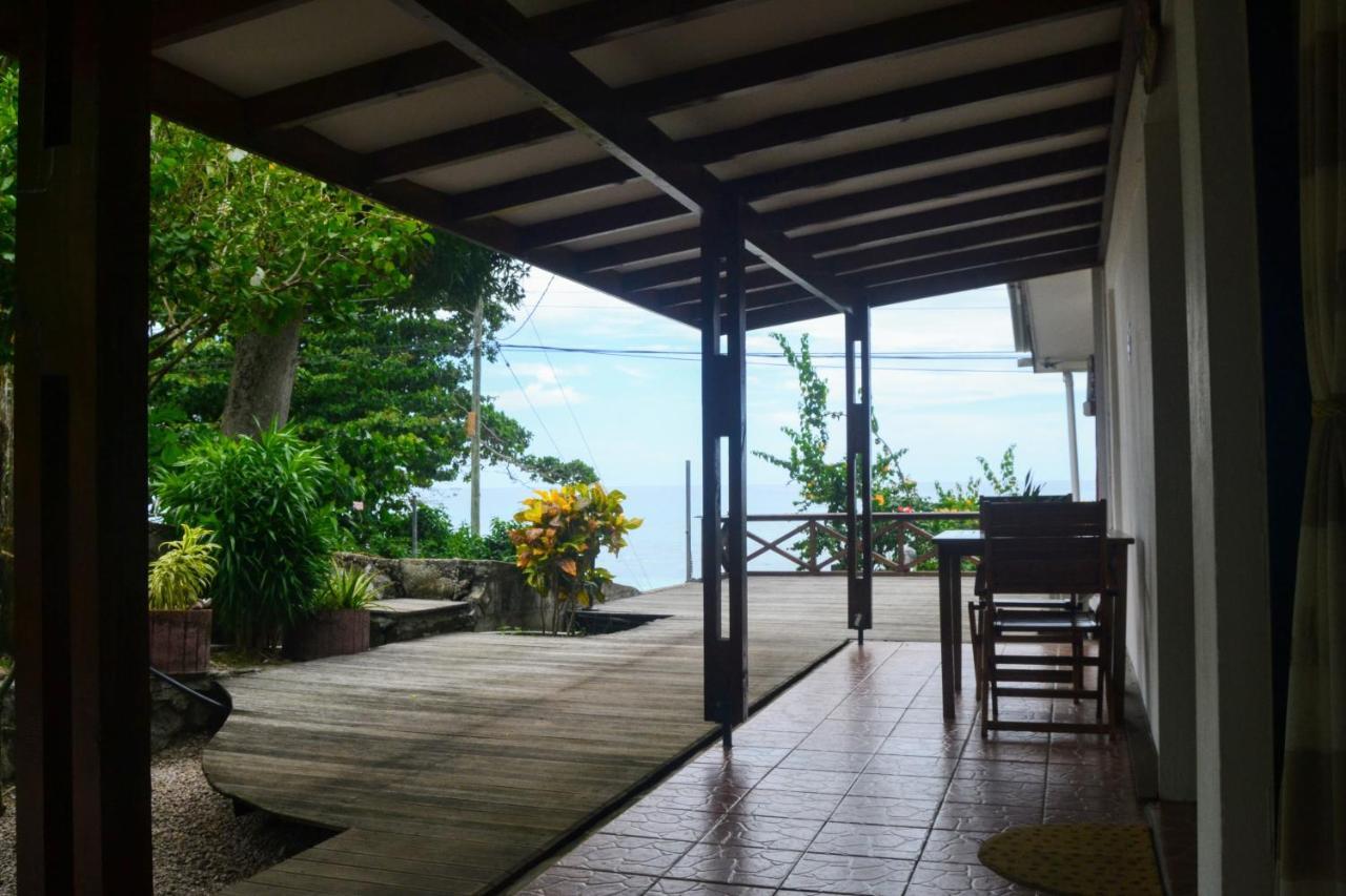 Hotel The Beach House à Beau Vallon  Extérieur photo