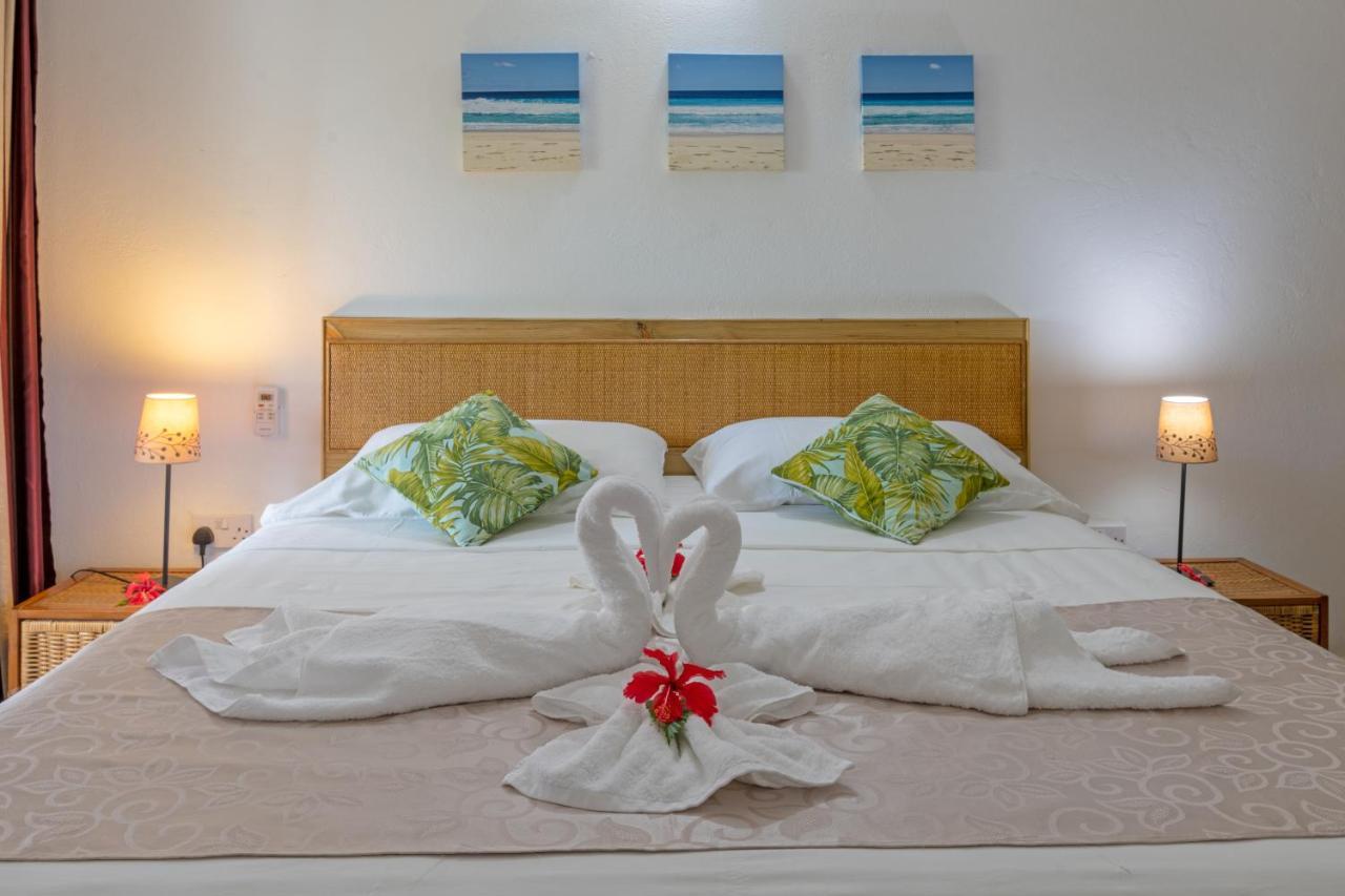 Hotel The Beach House à Beau Vallon  Extérieur photo